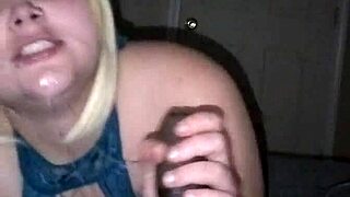 Snowbunnyqueen27 deepthroats a cage fighter's beautiful BBC!