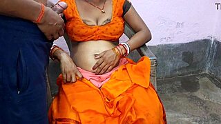 Hot Village 18 Girl Goes Full Nude for Suhagrat