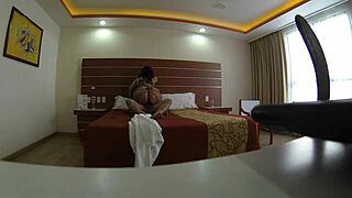 mi novia venezolana tiene un enorme trasero