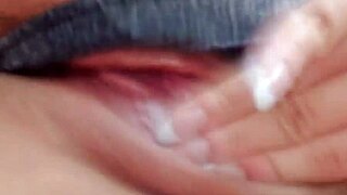Excited latina masturbates and sends video 😍