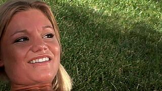 i love how gwen diamond and cali cassidy suck cocks