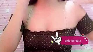 Red Panty Upskirt Flash Now!