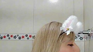 I am a rich transsexual putting my penis in her