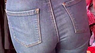 Big ass woman in jeans at the tianguis in Mexico