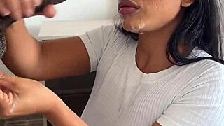 Casal amador Nysdel curte pauzão de dildo pra gozar fundo