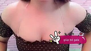 Red Panty Upskirt Flash Now!