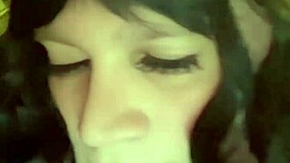 Připravuje se na výstup jako Jencakes! 💃