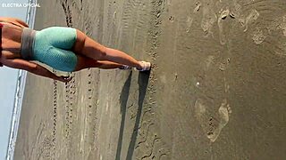 Big ass Brazilian babe gets public toilet action