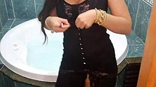 Pamela Pantera cums on erotic hydromassage chair with anal plug!