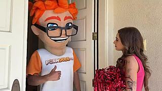 High kicks and deep dicks in my day as a porn audition referee