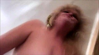 Jenna jaymes deepthroats, squirts, fucks big cock 😍