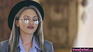 Tranny bride Korra Del Rio receives petite Lola Fae as wedding gift