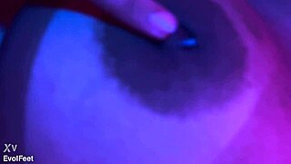 Even while smoking, she can't stop worshiping her lover's feet