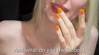 मैंने कार में बेंट ओवर बस्टि सेक्सी ब्लॉन्ड को चोदा और फेस पर कम किया।