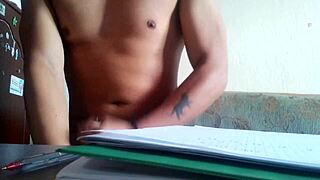 Maluma - Intentando Resolver Un Problema Lógico Mientras Me Jalo La Verga!