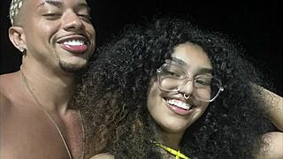 casal famosinho perde telefone e videos intimos vazam na net