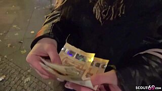 Γερμανός σκάουτ συνεντεύει σέξι κοπέλα 18+