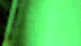 Latina maid with creamy pussy seduced in jeans and flip flops for a massage