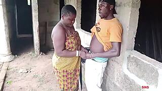 Ny elektriker knullar fet madam bakifrån utanför fabriken