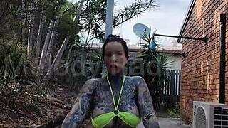 These tattooed emo lesbians feel intense passion while squirting on wet cunts