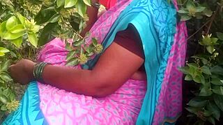 indian beauty showing off her stunning boobs.