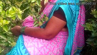 indian beauty showing off her stunning boobs.