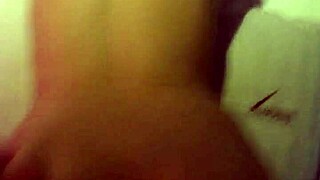 Gringa Nalgona Fucks Me From Behind Hard