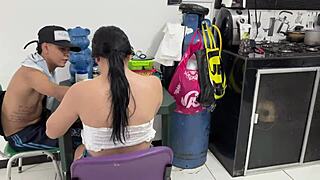 Me follo a mi cuñada y esposa por sus culos apretados 😈💦