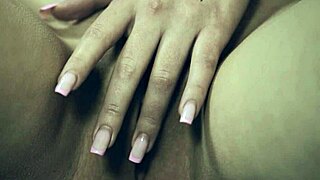 Elizamars, are you touching yourself in that vintage solo scene?