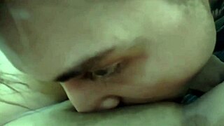 Petite Amateur Girl With Shaved Pussy Gets Creampie After Blowjob