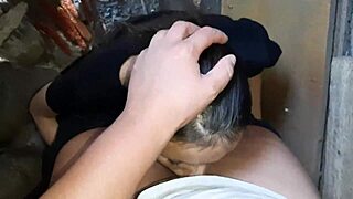 Is Solana stroking her pearl beautifully?