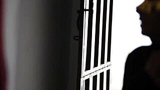 Electrical engineer repairs fluid, then fucks latina housewife doggystyle with monster cock.