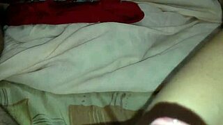 Best handjob ever, watch the cumshot