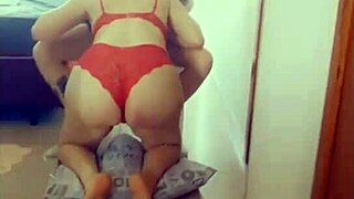 Petite Amateur Girl With Shaved Pussy Gets Creampie After Blowjob