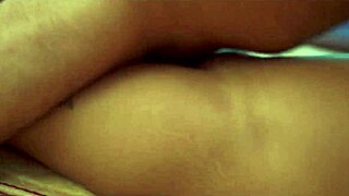 Indian MILF Bhabhi in Hot Amateur Sex