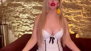 I'm back from the shower, can you fuck my wet pussy?