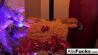 Christmas Pov Blow Job From Sexy Alix Lynx