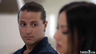 cheater milf wife meets neighbor