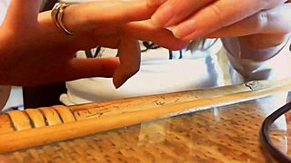 Asmr unghie lunghe video sexy mani ed unghie relax fetish.