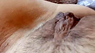 gretala, show me your curvy european ass dancing on that pussy