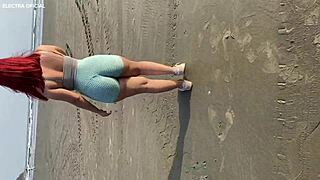 Encontrei essa gostosa e chamei ela pra ir no banheiro comigo ela é muito safada