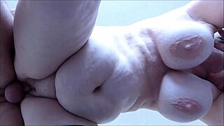 Mature amateur bbw gets fucked from behind