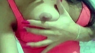 Paloma veiga aproveitou o fim de semana com cervejinha gelada e mamada gostosa.