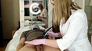 روسية ناضجة تحلق قبل نيك قاسي عنيف