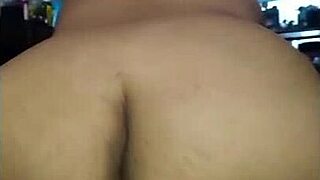 Cu�ada nalgona ass and tits in natural anal whipping.