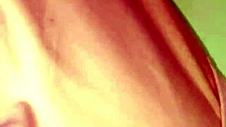 Nevlastná mama využíva zle známky na zakázaný sex so mnou