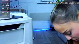 Squirting Hard Making Body Wettest In Solo