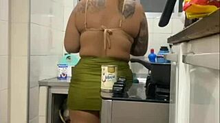 Feeding husband well, then he enjoys big pussy dessert