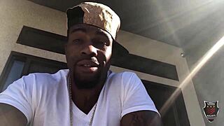 Rome major cums on bubble butt. Curvy barbie shakes that ass.