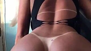 Modelo Dando Las Nalgas Http Tmearn Com Eb0uwg